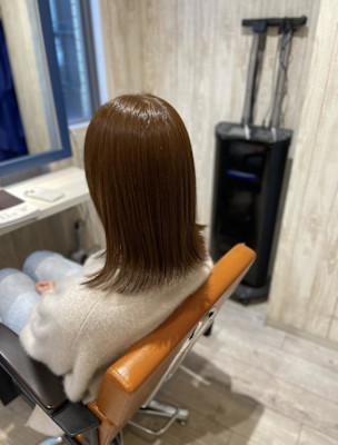 キャラメルベージュ