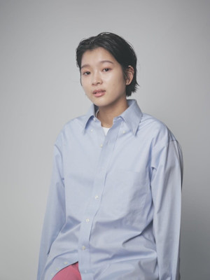 大人かわいいかきあげ黒髪ショートボブ