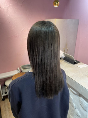 オリーブグレージュ