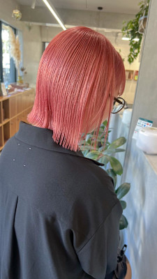 コーラルピンク