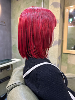 高明度レッドカラー