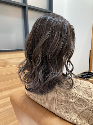 グレージュカラー