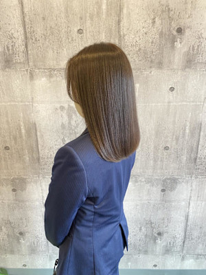 ツヤ感ベージュ《ARCH CHIAKI》