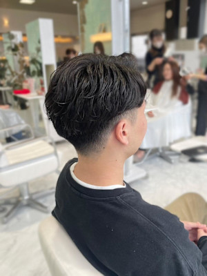 パーマ／ニュアンスパーマ／毛流れパーマ／フェザーパーマ