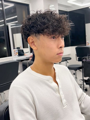 スパイキーショートハイトーンカラーツイストスパイラル