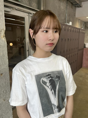 ナチュラルブラウン