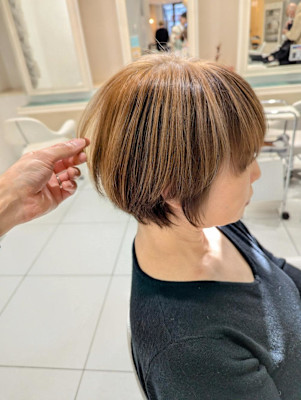 ショート×アンブレラカラー《白髪ぼかし》