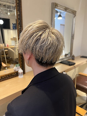 ハイトーン ×ホワイトベージュ