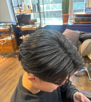 センターパート×ナチュラルパーマ