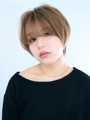 ショートボブ/小顔/ニュアンスパーマ/ブルーージュ[原宿]