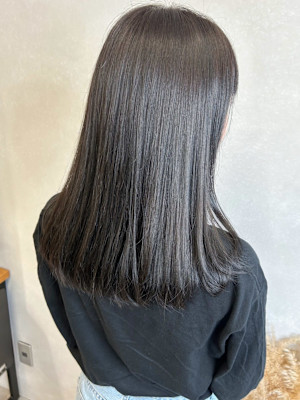 赤み消しカラーオリーブグレージュ＊艶髪ストレートシアーカラー