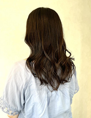 イノアカラー・ベージュブラウン・セミロングウェーブ