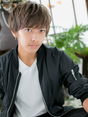 イケメンハイライトカラー★モテ髪ミニウルフニュアンスデザイン