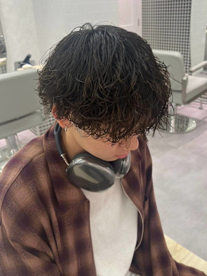 ツイストスパイラルパーマ　マッシュ　波巻き　シャドウパーマ