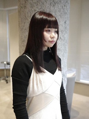 【清水夏生】大人レッド×顔まわりぷつっと