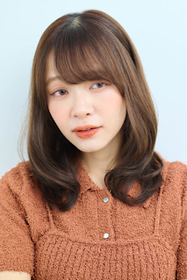 フェミニンセミロング