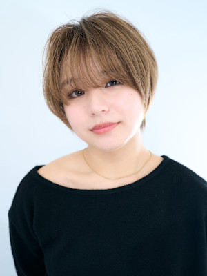 ショートボブ/小顔/ニュアンスパーマ/ブルーージュ[原宿]