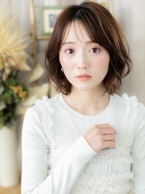 小顔ボブパーマ外ハネカールミディアムウルフ　韓国風巻き