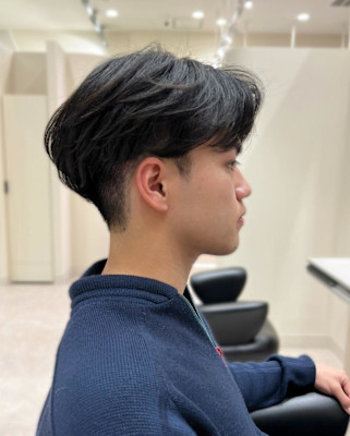 センターパート×ニュアンスパーマ