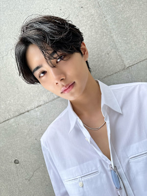 ほつれ束感スタイル