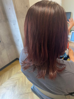 ミディアムレイヤー　くびれアレンジ　暖色系カラー