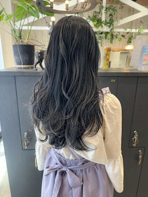 グレージュカラー/透明感カラー/レイヤーカット/韓国ヘア