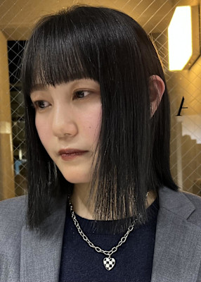 ミルクティーベージュ　デザインカラー　レイヤーカット