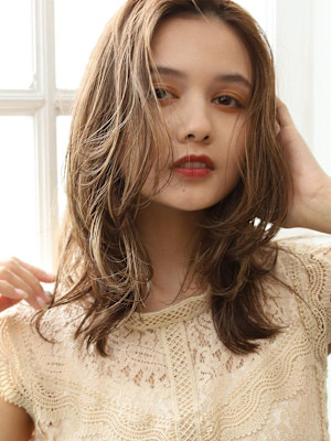 艶感くびれヘア