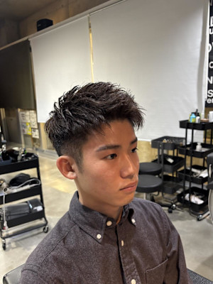 アップバングショート