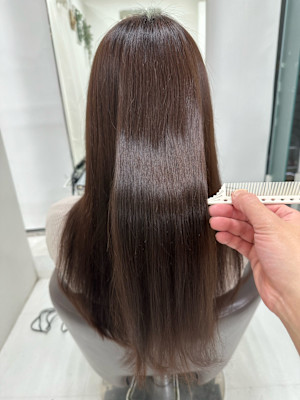 ツヤツヤブラウン