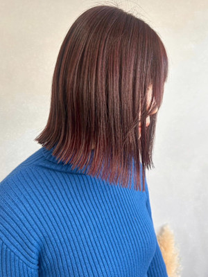 切りっぱなしミディアム前下がりボブ＊チェリーレッド暖色カラー
