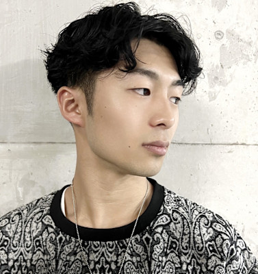 メンズツーブロックセンターパート×スパイラル