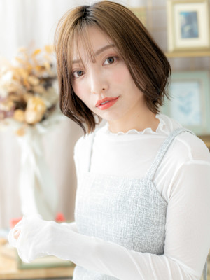 丸みフォルムオンブレ小顔くびれヘアボブルフ　細めハイライト