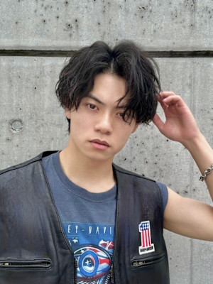 ツイストスパイラルセンターパート