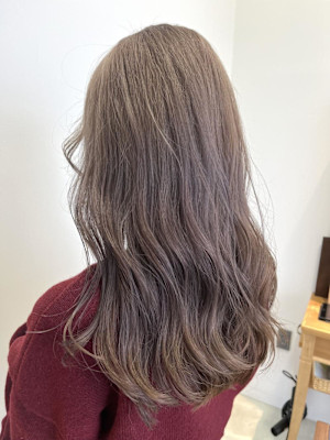 ベージュカラー