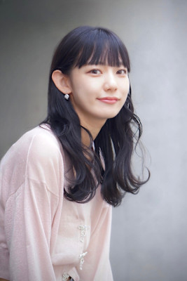 20代・30代/ロングヘア/グレージュカラー