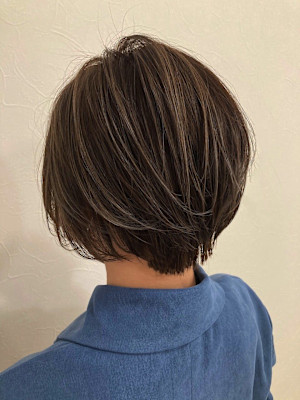 【上品な】大人ショートボブ×ハイライト