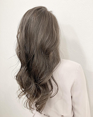 ダークアッシュ×大人ガーリー