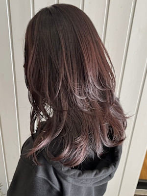ショコラブラウン　ハイレイヤー　ロングウルフ　似合わせカット