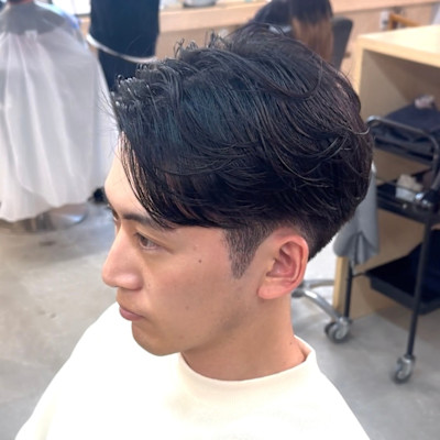 「NIKO」ビジネスでもカジュアルでも決まるニュアンスパーマ