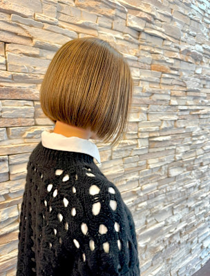 ショートボブ　切りっぱなしショートボブ30代40代50代