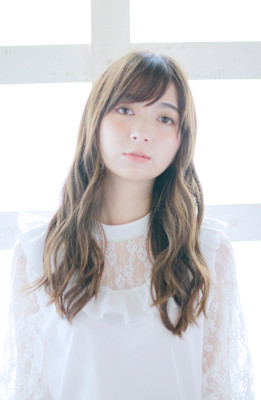 ウェーブ巻き/外国人風ウェーブ/波巻き/くすみベージュ