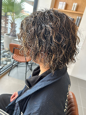 メンズパーマ×ゴールドメッシュカラー