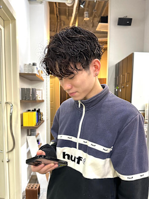 メンズ　カット　マッシュ　パーマ