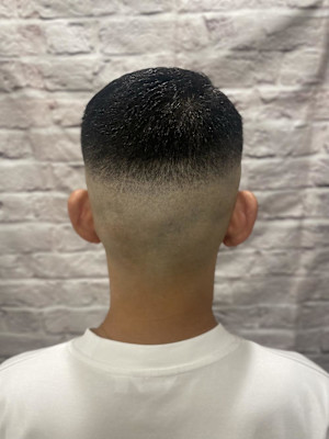 メンズ/フェード/パートスタイル/七三分け/短髪/ショート