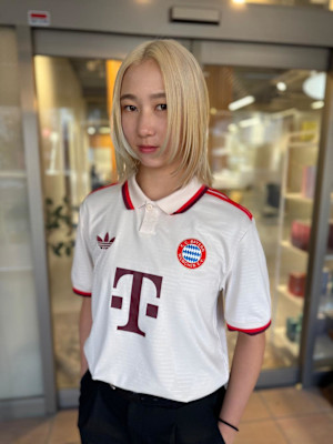 小顔似合わせカットショートボブハンサムショートブロンドヘアー