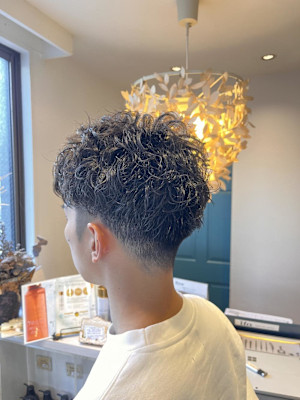 アップバング×パーマ