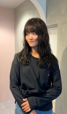 ロングパーマ × オリーブカラー