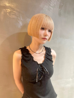 リップラインボブ × ブロンド