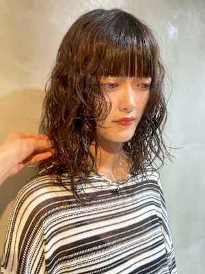 ミディアムレイヤー×パーマスタイル